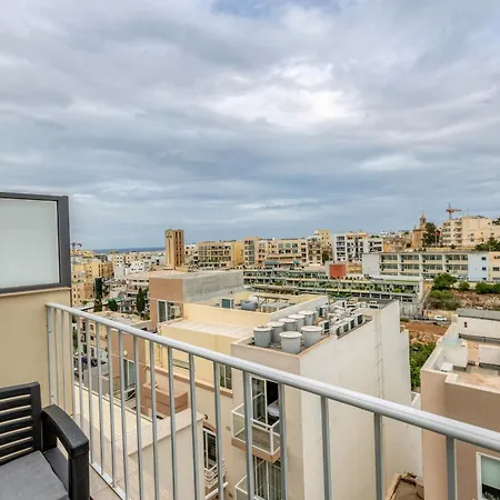 1br Penthouse With Prvt Balcony In St Julians By 360 Estates Διαμέρισμα