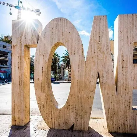 1br Penthouse With Prvt Balcony In St Julians By 360 Estates Διαμέρισμα Saint Julian's