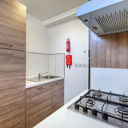 1br Penthouse With Prvt Balcony In St Julians By 360 Estates Διαμέρισμα *